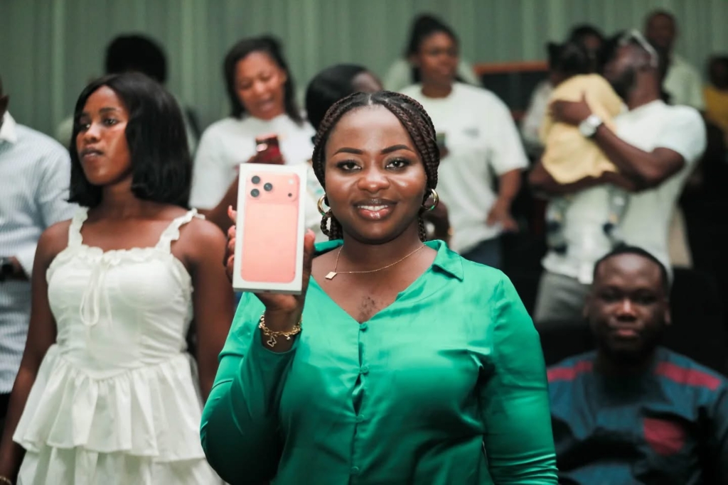 Joe Mettle, Kwame Eugene and Kofi Kinaata thrill patrons at MTN Festival of Nine Lessons and Carols Joe Mettle, Kwame Eugene and Kofi Kinaata thrill patrons at MTN Festival of Nine Lessons and Carols