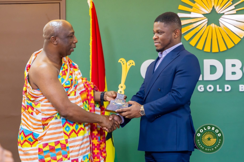 GoldBod CEO Sammy Gyamfi honoured with historic Suma Adinkra Sword – MyJoyOnline GoldBod CEO Sammy Gyamfi honoured with historic Suma Adinkra Sword – MyJoyOnline