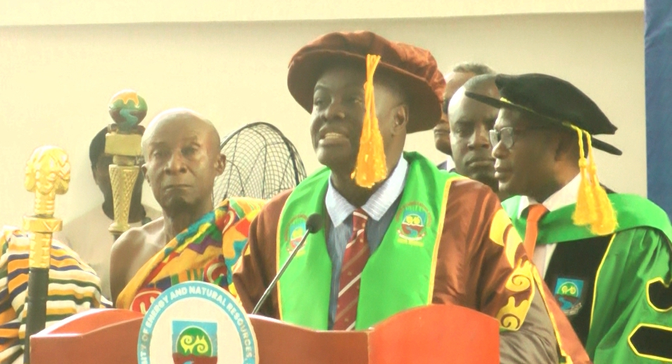 Vice President charges graduates to reject the lone innovator myth, calls for collaboration Vice President charges graduates to reject the lone innovator myth, calls for collaboration