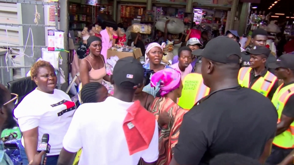 Kejetia traders push back as KMA cracks down on unauthorised market trading – MyJoyOnline