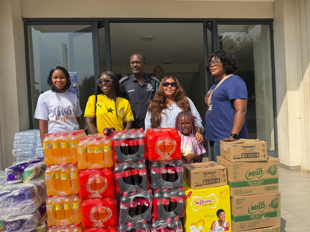 Activist Felicity Nelson brings Christmas...