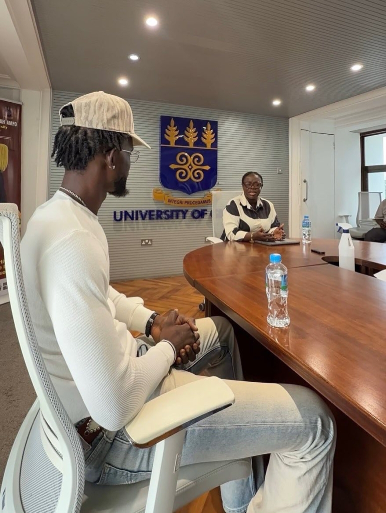 Black Sherif pays courtesy call on UG Vice-chancellor ahead of Zaama Disco concert 2025 – MyJoyOnline