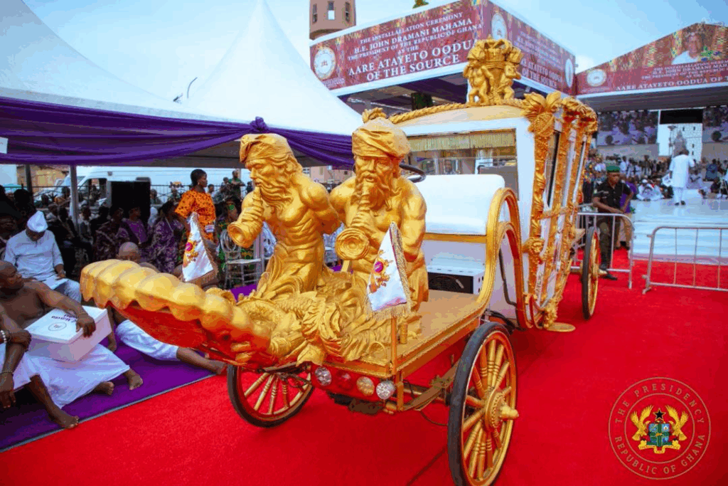 Photos: Ooni of Ife confers prestigious Yoruba title on President Mahama in Nigeria Photos: Ooni of Ife confers prestigious Yoruba title on President Mahama in Nigeria