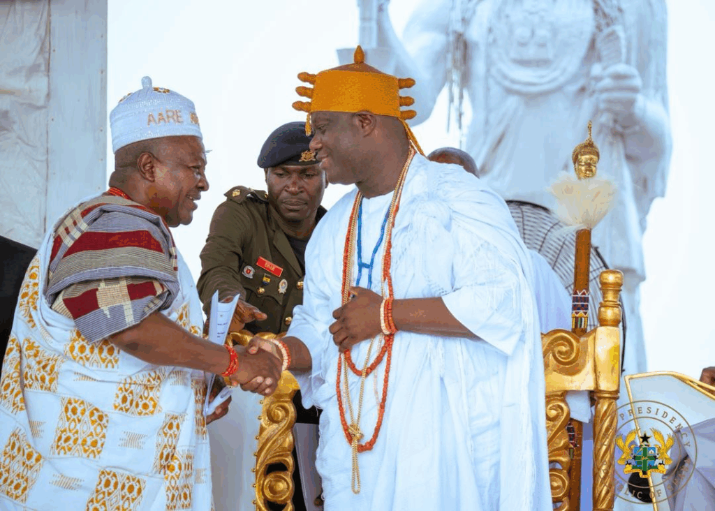 Photos: Ooni of Ife confers prestigious Yoruba title on President Mahama in Nigeria Photos: Ooni of Ife confers prestigious Yoruba title on President Mahama in Nigeria