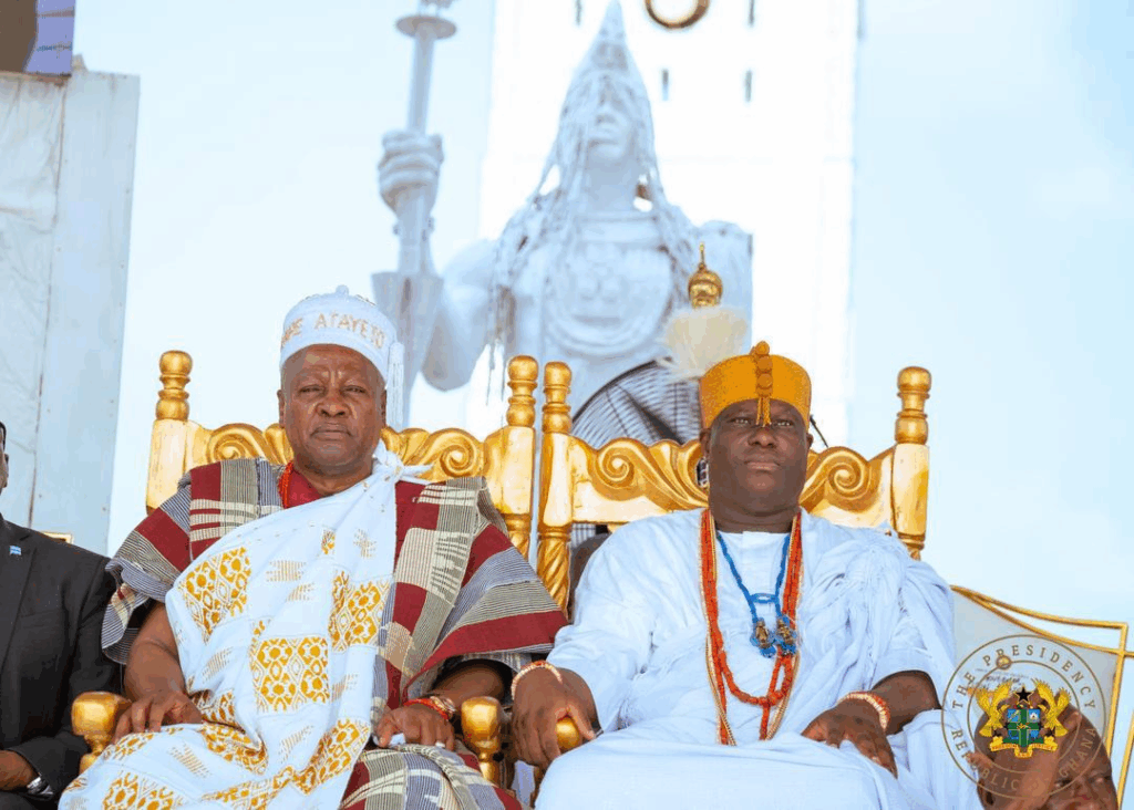 Photos: Ooni of Ife confers prestigious Yoruba title on President Mahama in Nigeria Photos: Ooni of Ife confers prestigious Yoruba title on President Mahama in Nigeria