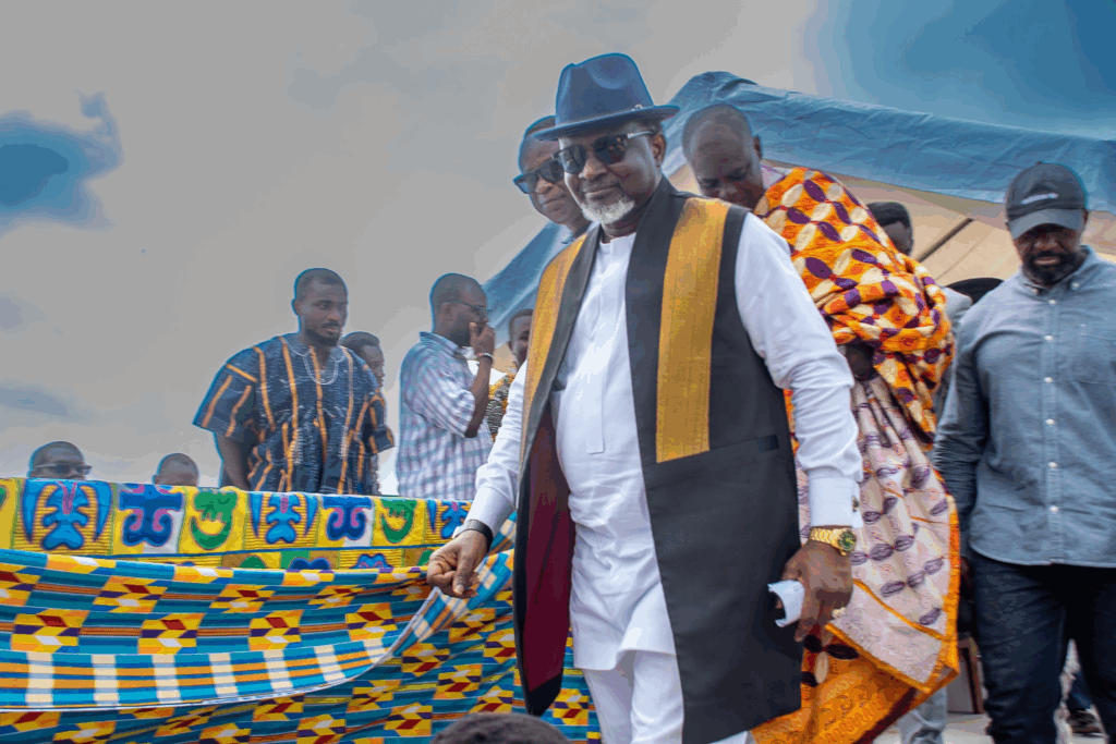 Photos: Archbishop Charles Agyinasare hands over astroturf to Perez University College