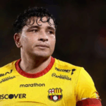 Ecuador defender Pineida killed in shooting