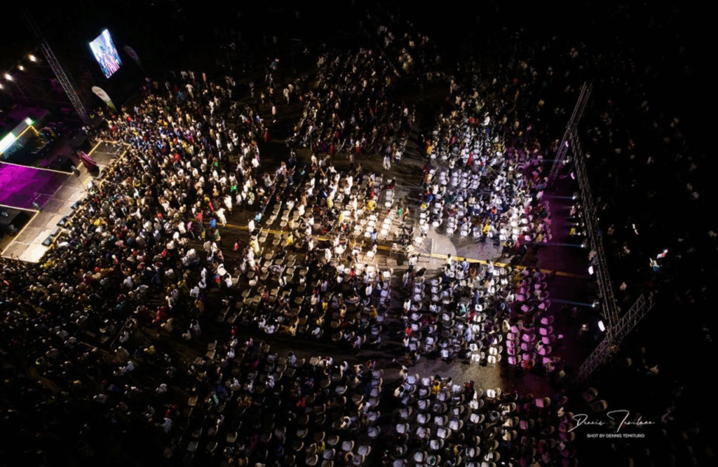 Jubilee Park comes alive as thousands...