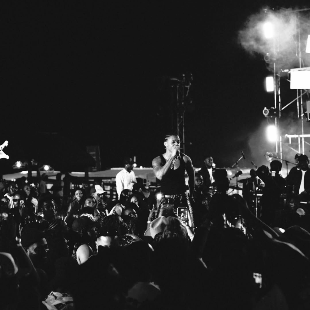 Ofori Amponsah surprises KiDi at ‘Likor On The Beach’ 2025