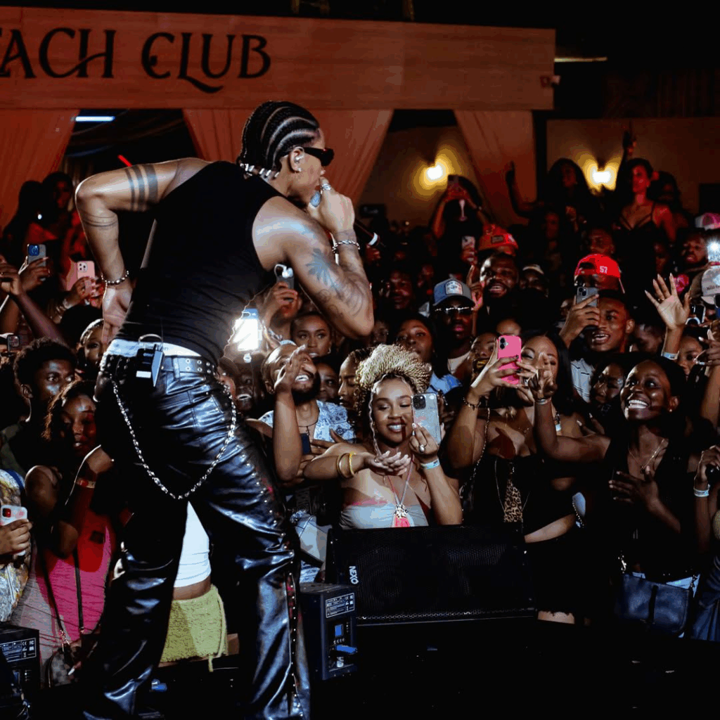 Ofori Amponsah surprises KiDi at ‘Likor On The Beach’ 2025