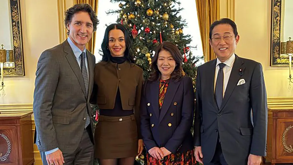 Katy Perry goes Instagram official with Justin Trudeau