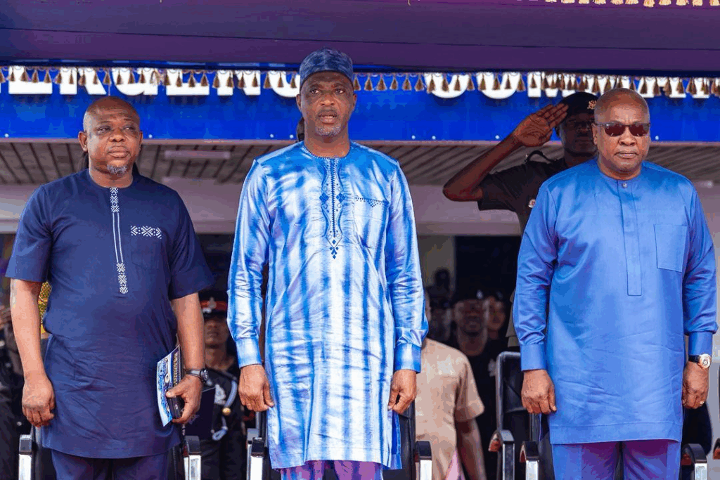 Photos: Mahama presents 40 armoured vehicles to Ghana Police Service Photos: Mahama presents 40 armoured vehicles to Ghana Police Service