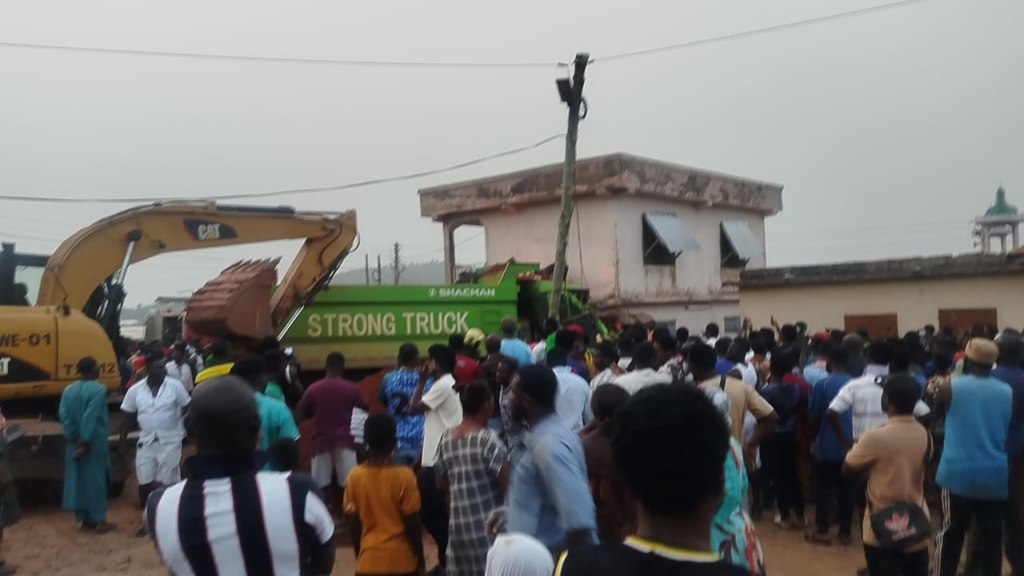 4 killed including two children as runaway truck ploughed into Salon at Kumawu