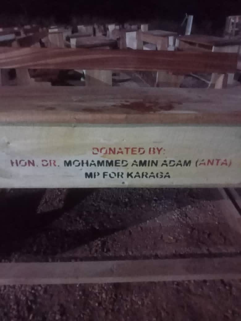 Karaga MP Dr Amin Adam upgrades basic school infrastructure, distributes 400 dual desks