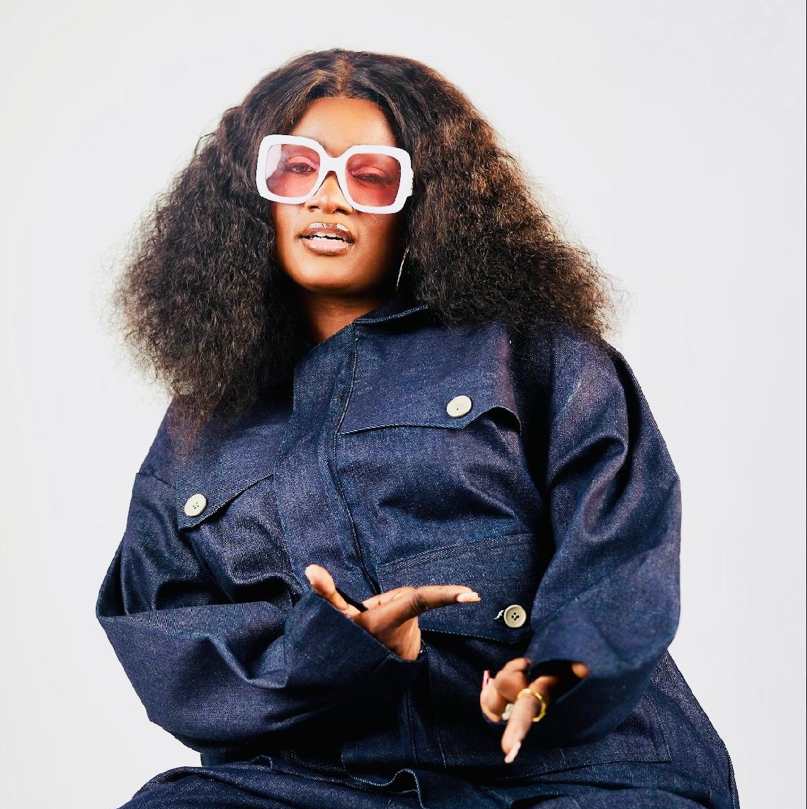 The Brand “Sister Sandy Bi Yɛ Guy”: Redefining Energy, Excellence, and Female Presence in Ghanaian Media