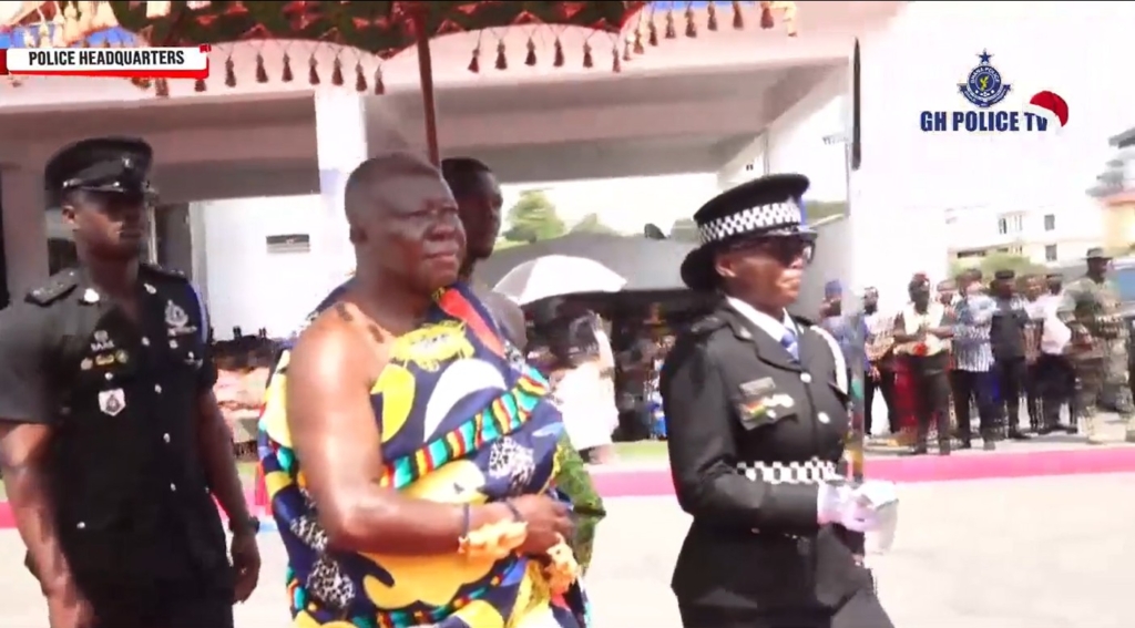 Photos: Asantehene pays historic visit to the Ghana Police Service Headquarters