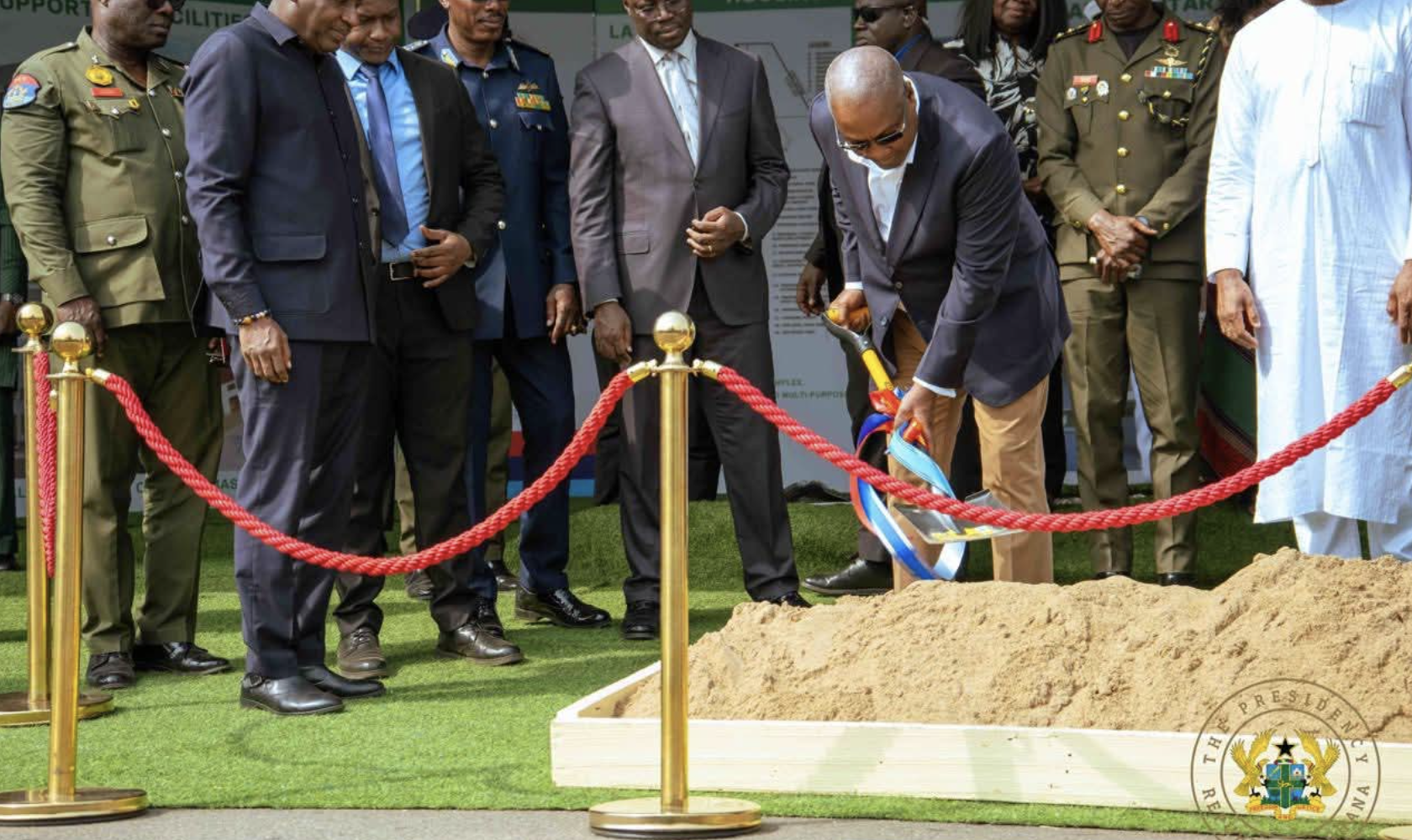 Mahama cuts sod for construction of 2,000 housing units for military