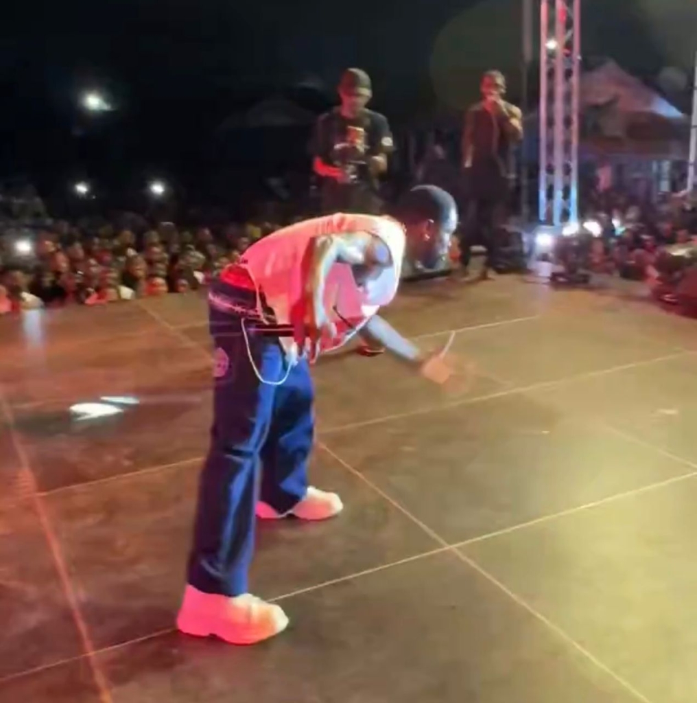 How Ghanaian artistes use gimmicks to grab attention