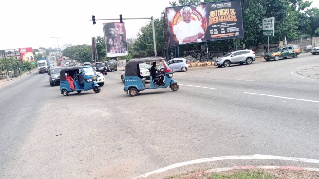 Motorists lament years of faulty traffic lights at Poku Transport Junction