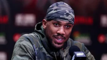 Anthony Joshua signs deal to fight Tyson Fury – Hearn