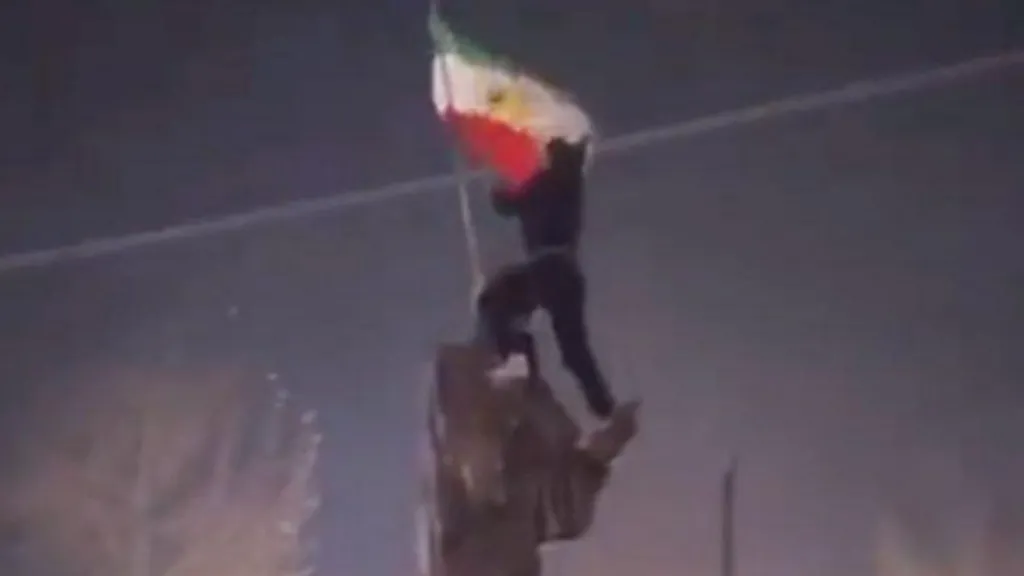 'They just kept killing': Eyewitnesses describe deadly crackdown in Iran 'They just kept killing': Eyewitnesses describe deadly crackdown in Iran