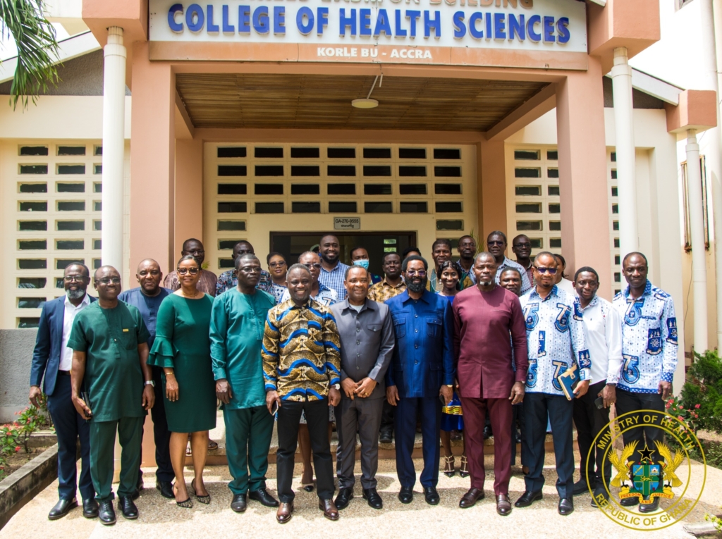 Visible name tags for health staff non-negotiable – Health Minister Visible name tags for health staff non-negotiable – Health Minister