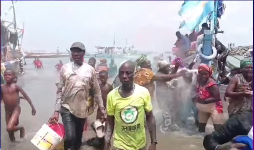 Update: 71 fishermen rescued after pirate...