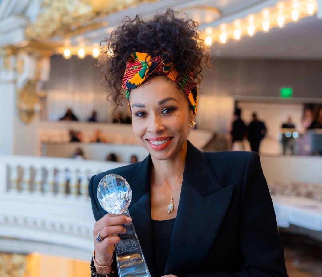 Ghanaian-Polish Philanthropist Omenaa Mensah honoured as Global Woman of Impact at Super Bowl in San Francisco