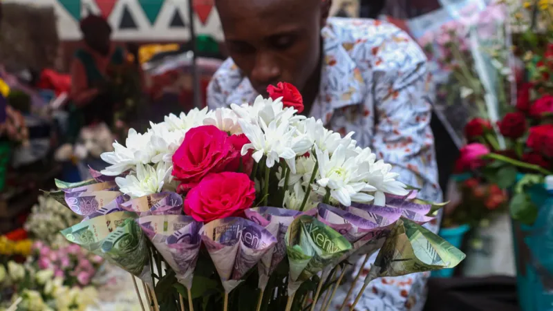 Kenyans drop flowers for Valentine's bouquets of cash. Not everyone is impressed
