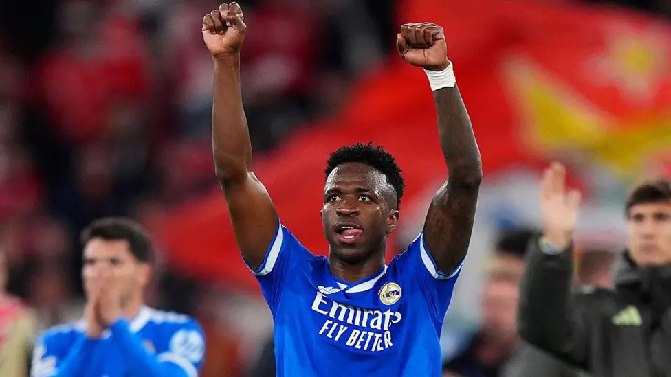 Vinicius’ brilliant winner beats Benfica...