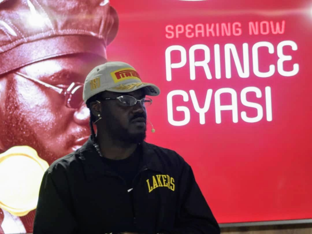 Award-winning photographer, Tolani Alli encourages creatives to build lasting impact