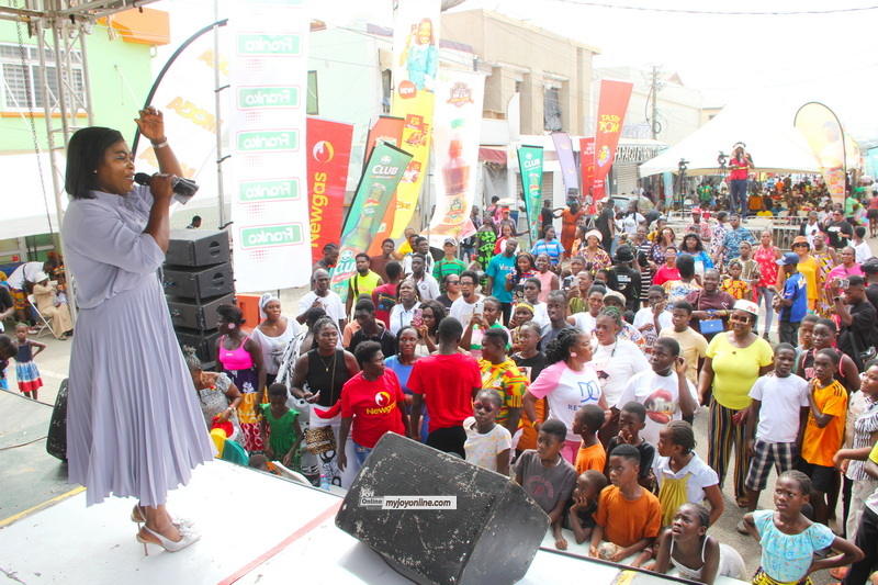 Joyce Blessing blesses Adom TV Fufu Party patrons with thrilling performance