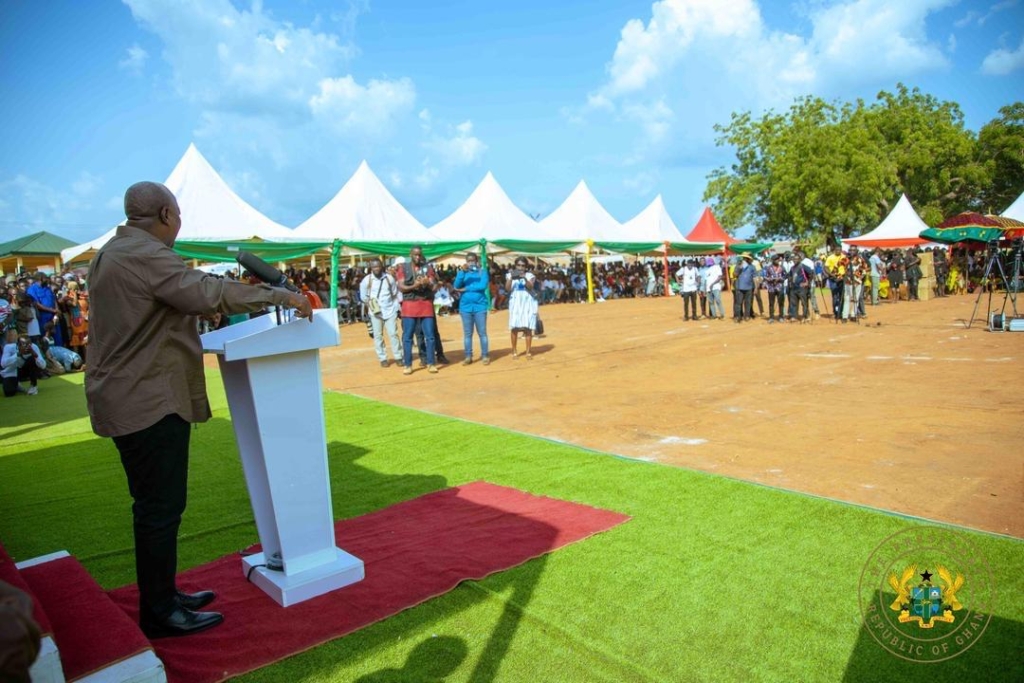 Photos: Mahama cuts sod for 24-hour economy market at Dormaa Ahenkro