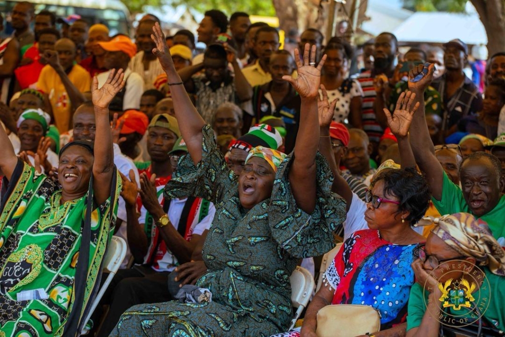 Photos: Mahama cuts sod for 24-hour economy market at Dormaa Ahenkro