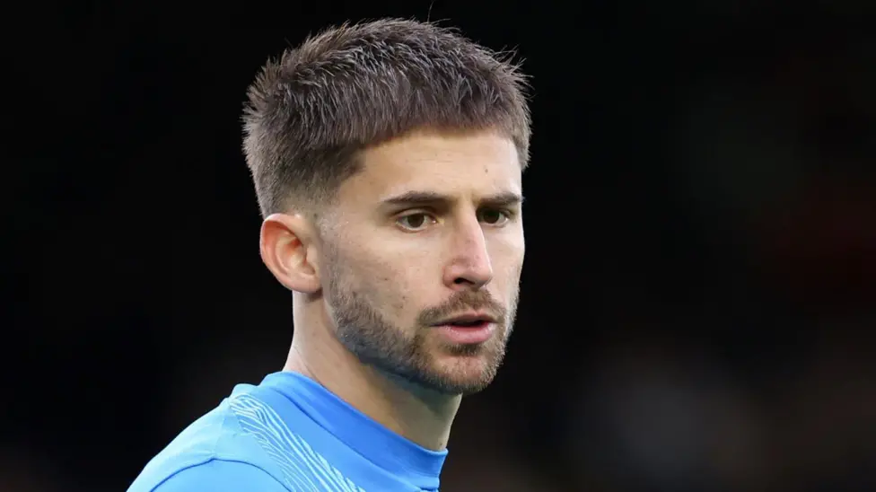 Premier League deletes Vicario social...