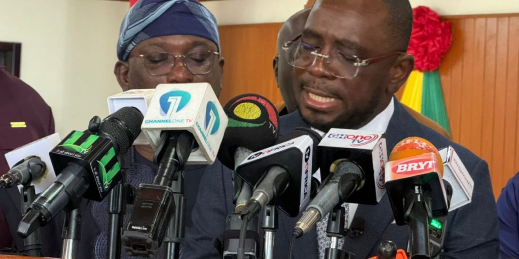 Minority slams gov’t over Big Push transparency, demands contract details