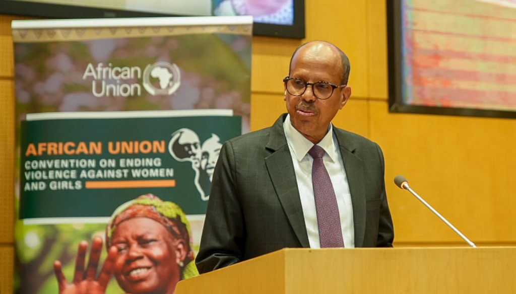 AU vows to strengthen ties with Arab League as Nabil Fahmy becomes new leader