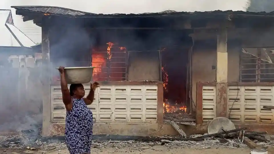 Fire razes four-bedroom apartment in...