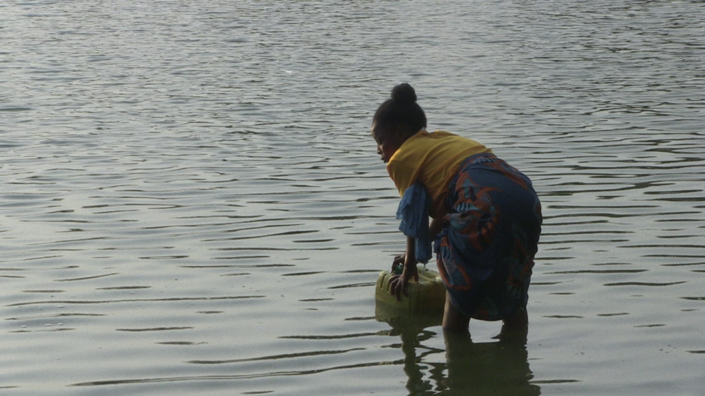 Dry boreholes, dry wells: changing weather patterns deepens Atebubu’s water crisis — but new solutions offer hope