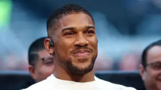 Joshua signs deal to fight Fury – Hearn