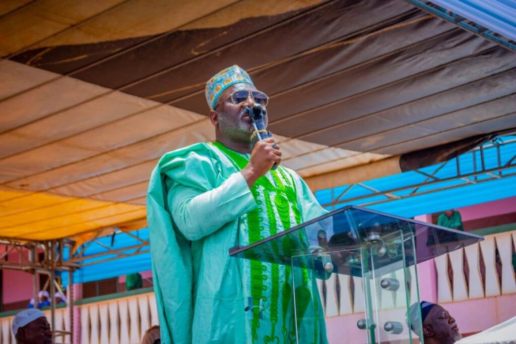Tamale: Alhaji Hussein Fuzak funds construction of 3-storey classroom block at Ambariya Islamic School Tamale: Alhaji Hussein Fuzak funds construction of 3-storey classroom block at Ambariya Islamic School