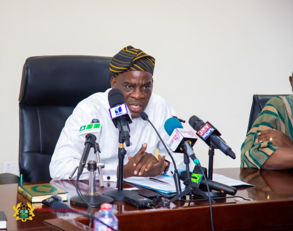 Gov’t to recruit 7,000 teachers; applications open April 10