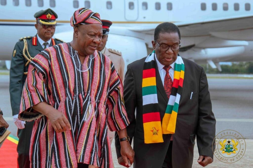 Photos: Mahama welcomes Zimbabwean President Mnangagwa for 3-day state visit