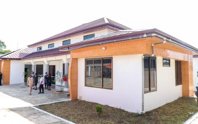 Nkawie Circuit Court remands 30-year-old mason over Mpasatia shop break-in Nkawie Circuit Court remands 30-year-old mason over Mpasatia shop break-in