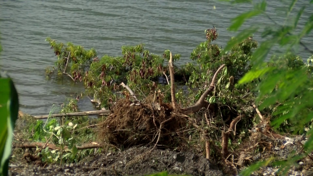 Lake Bosomtwe faces loss of UNESCO status...