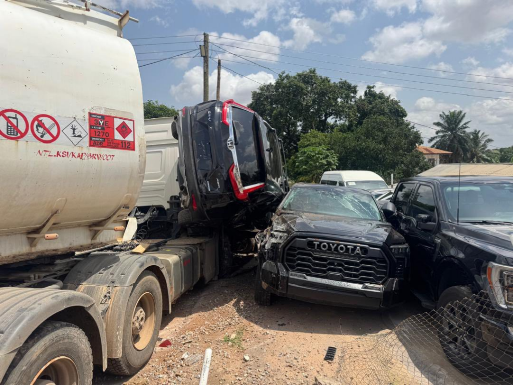 Fuel tanker carrying 54,000 litres crashes ...