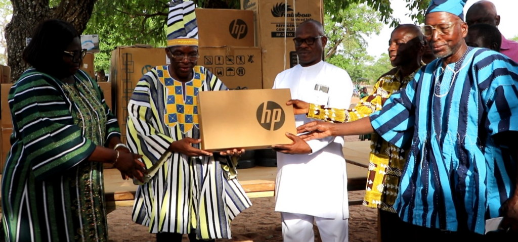 Speaker Bagbin donates GH¢70,000 equipment ...
