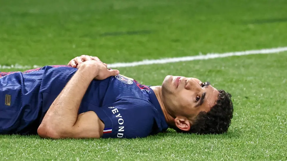 PSG's Hakimi will not play Bayern second leg due to injury