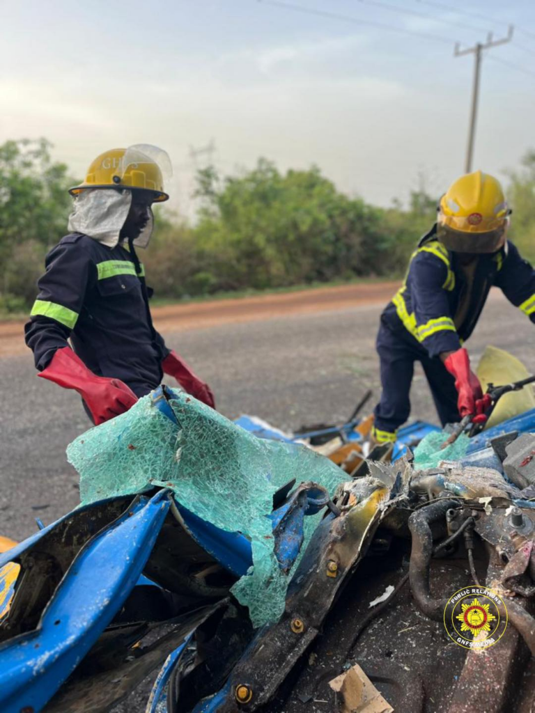 Nine dead in fatal road traffic collision at Sronoase