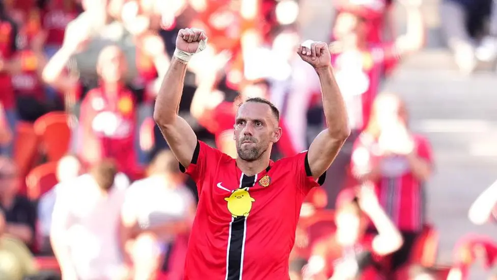 Real Madrid now seven points behind Barcelona after late Mallorca goal